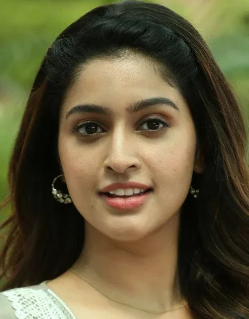 Tanya Ravichandran Biography: Age, Fiancé, Height, Parents, Sister, Net Worth, Movies, Web Series