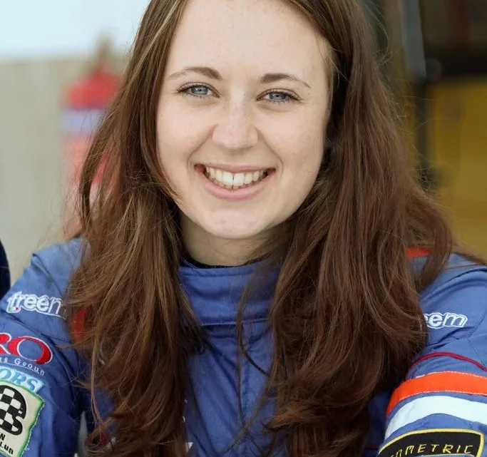 Zoë Wenham Biography: Age, Brother, Parents, Net Worth, British GT, Racing Driver, Career, Boyfriend