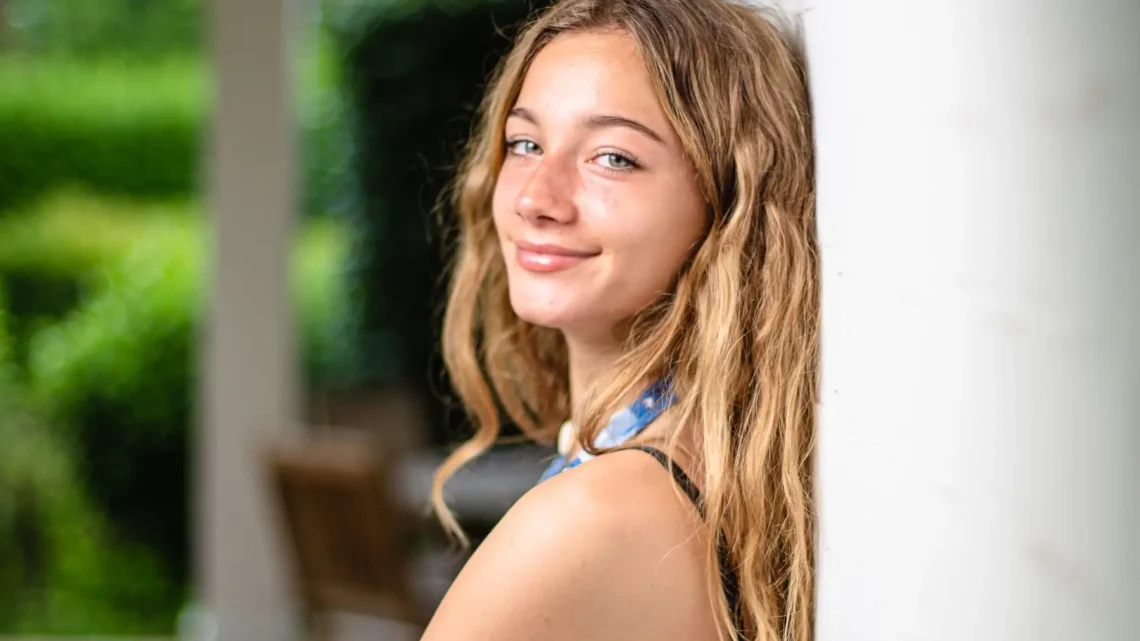 Nanou Philips Biography: Boyfriend, Age, Net Worth, Height, Parents, YouTube, Nationality Nanou Philips Biography: Boyfriend, Age, Net Worth, Height, Parents, YouTube, Nationality